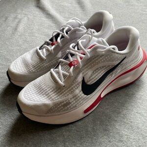 Nike Men’s running shoes size 11 very good condition